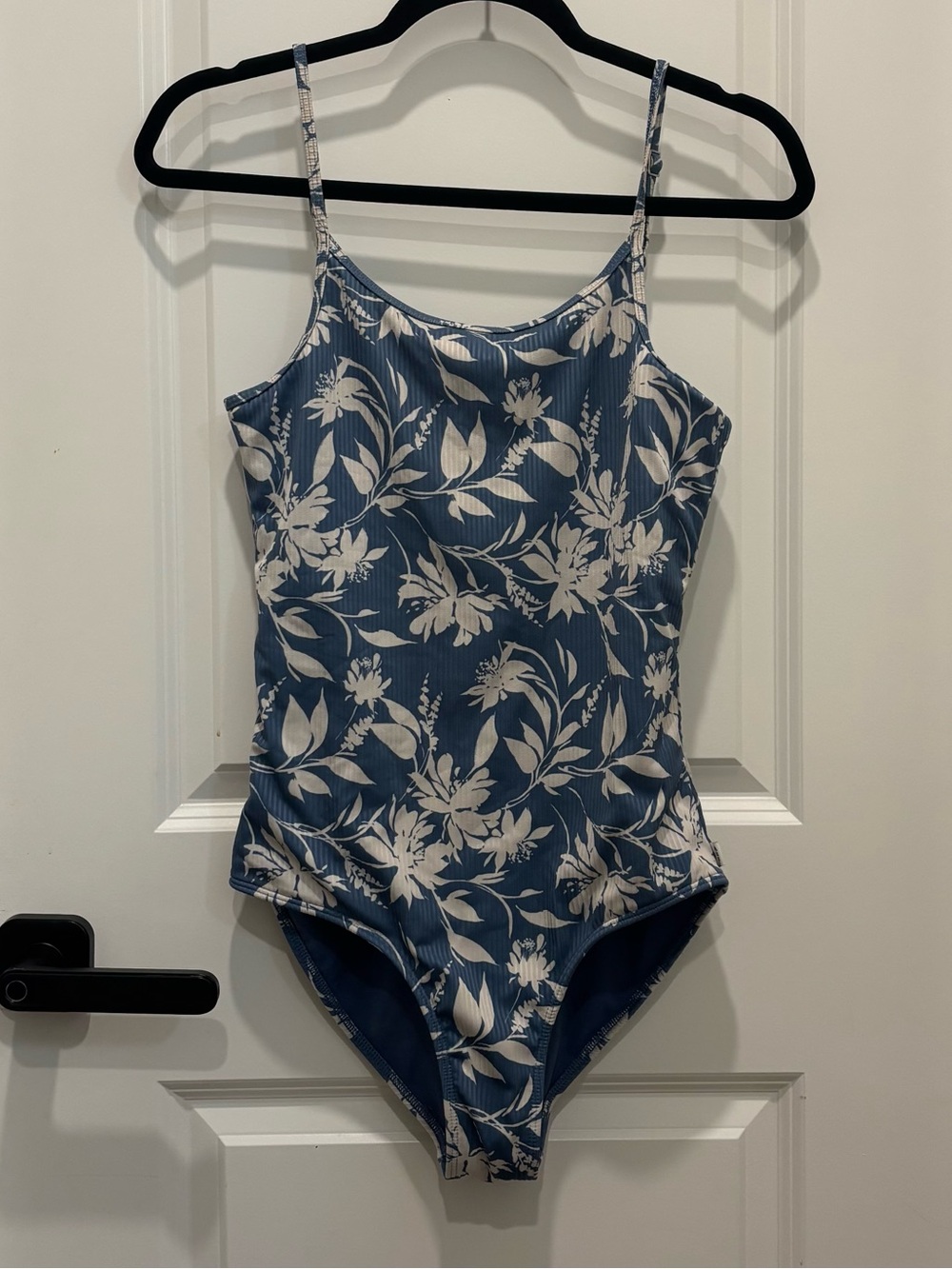 2/$20 💥♻ Abercrombie Blue Floral 1 Piece Swimsuit | Size 15/16 | 1551